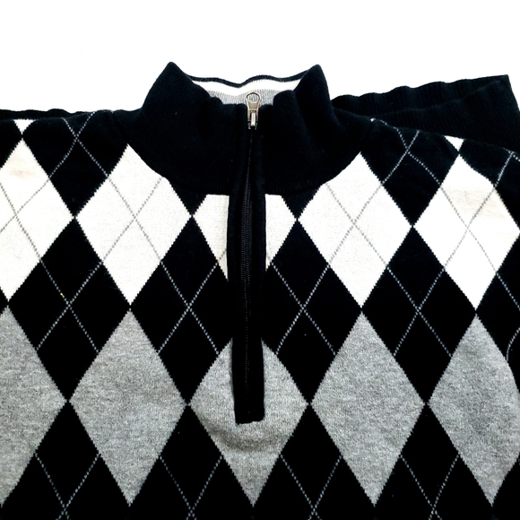 xg Other - XG Men's Sweater Black Gray Argyle Pattern